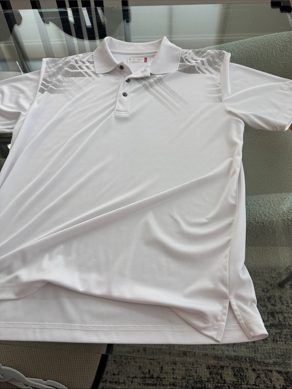 Ben Hogan Men's White Polo Shirt with Subtle Gray Graphic - Picture 4 of 6